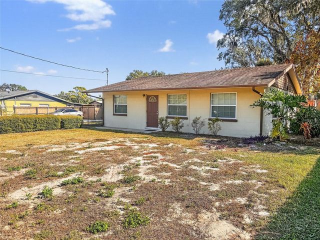 510 N BARROW AVENUE, Tavares, FL 32778