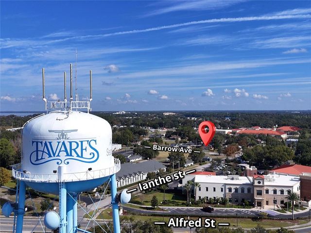 510 N BARROW AVENUE, Tavares, FL 32778