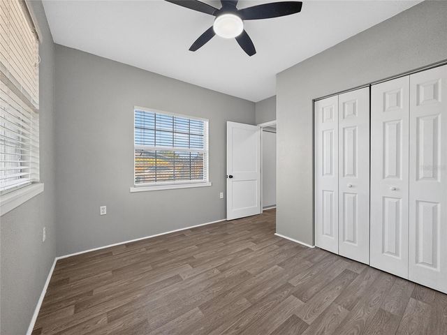 510 N BARROW AVENUE, Tavares, FL 32778