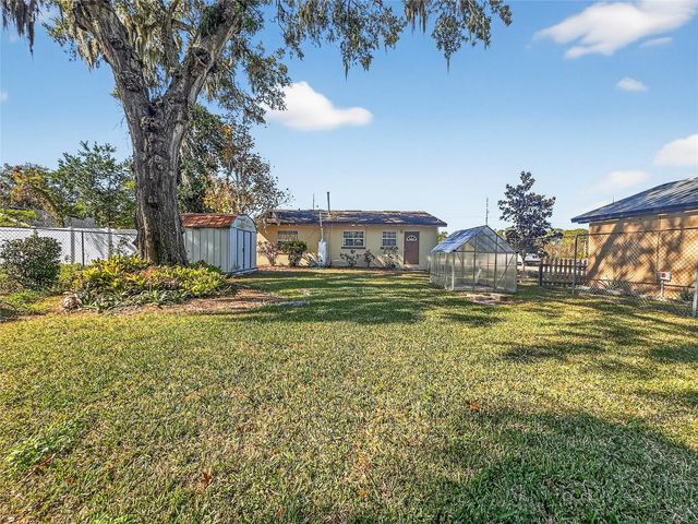 510 N BARROW AVENUE, Tavares, FL 32778