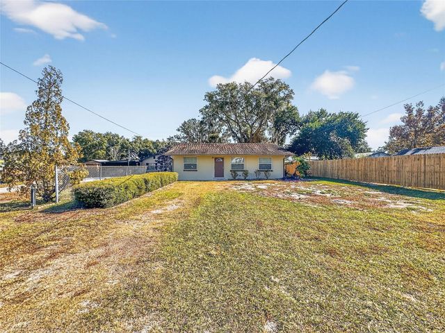 510 N BARROW AVENUE, Tavares, FL 32778