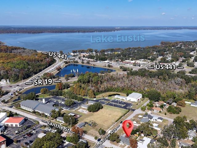 510 N BARROW AVENUE, Tavares, FL 32778