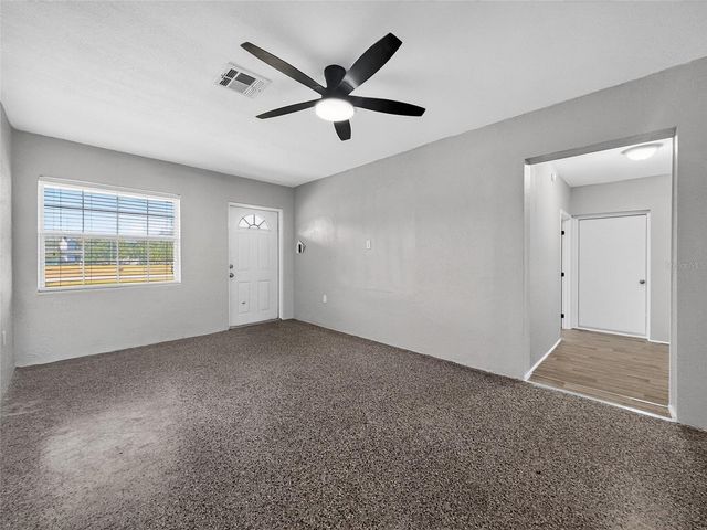 510 N BARROW AVENUE, Tavares, FL 32778