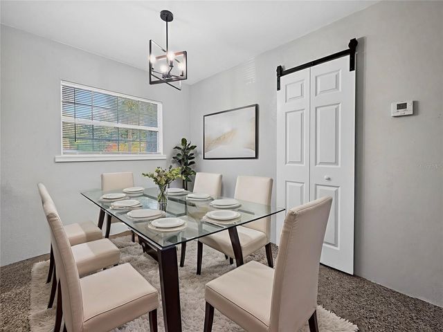 510 N BARROW AVENUE, Tavares, FL 32778