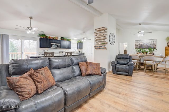 1479 Green Acres Drive, Newport, TN 37821