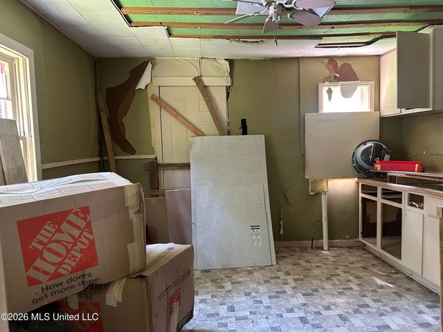 2874 Greenwood Avenue, Jackson, MS 39212