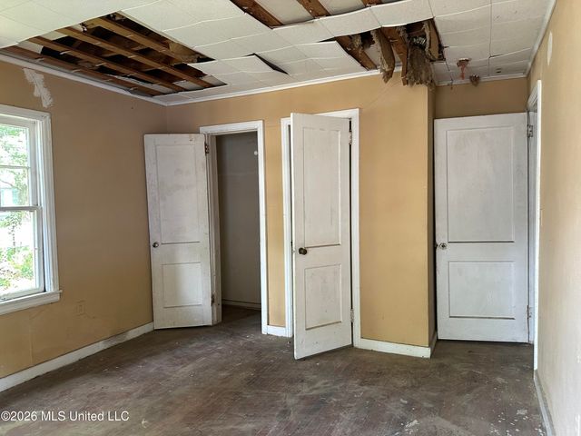 2874 Greenwood Avenue, Jackson, MS 39212