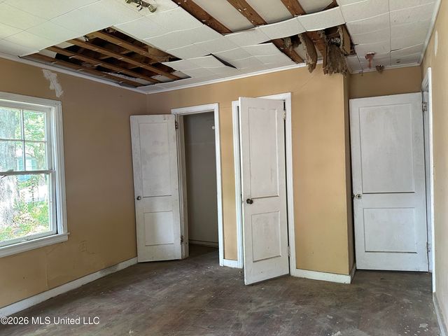 2874 Greenwood Avenue, Jackson, MS 39212