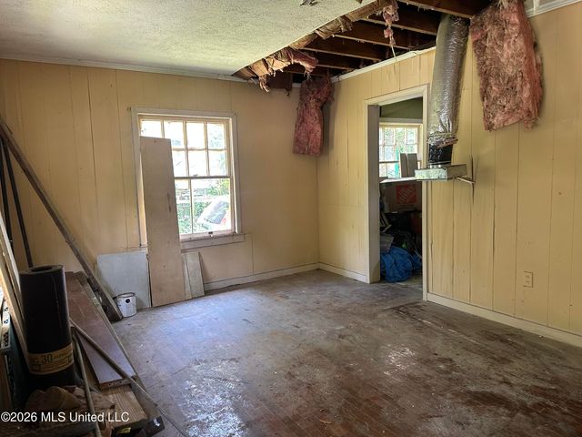 2874 Greenwood Avenue, Jackson, MS 39212