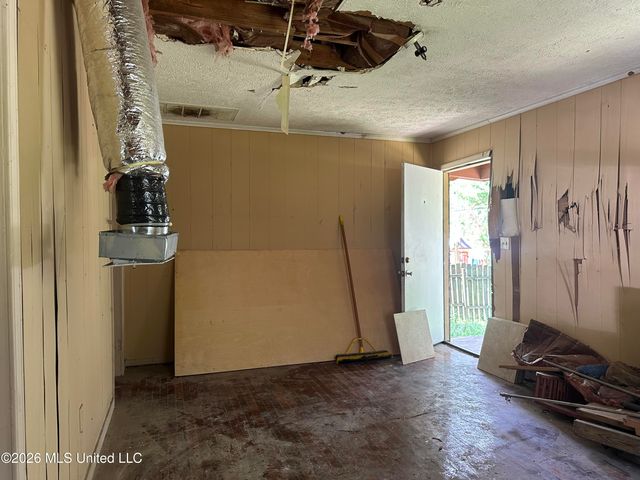 2874 Greenwood Avenue, Jackson, MS 39212