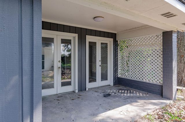 1580 Heartwood Dr, Baton Rouge, LA 70816