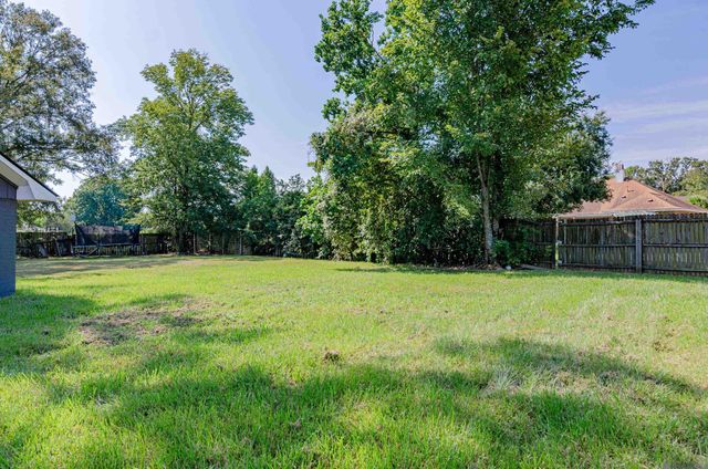 1580 Heartwood Dr, Baton Rouge, LA 70816