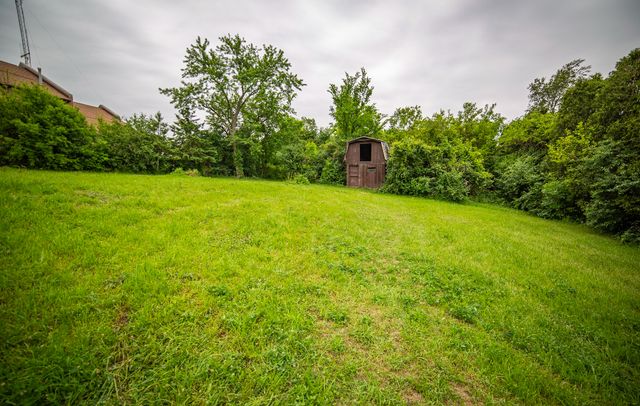 8919 W 95th Street, Palos Hills, IL 60465