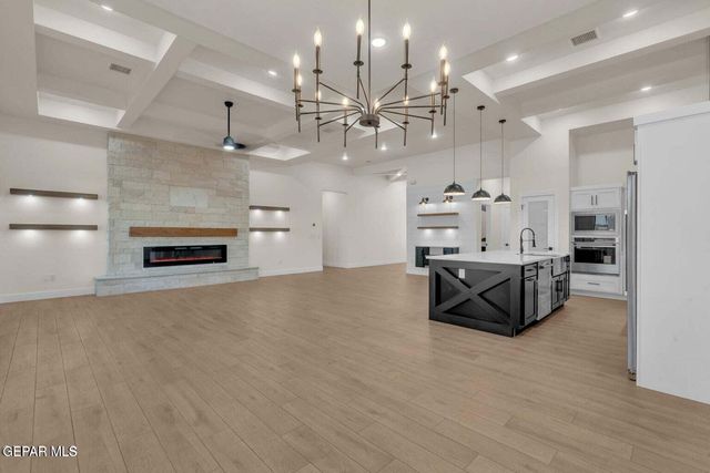 13332 Emerald Water Court, Horizon City, TX 79928