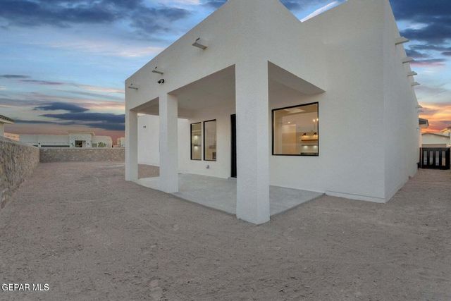 13332 Emerald Water Court, Horizon City, TX 79928