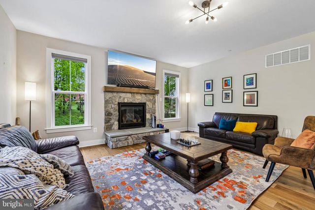 1310 HOOK RD, Westminster, MD 21157