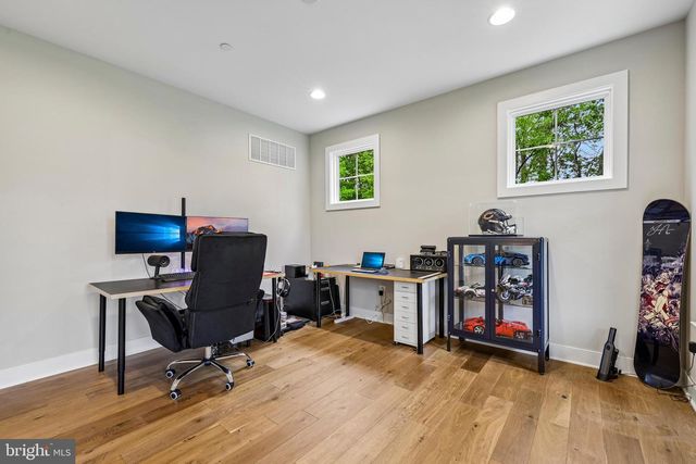 1310 HOOK RD, Westminster, MD 21157
