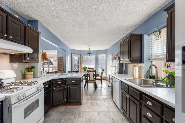 528 NW 171st Street, Edmond, OK 73012