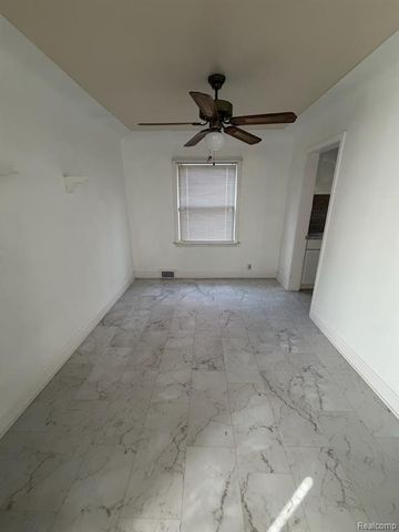 18034 Tracey Street, Detroit, MI 48235