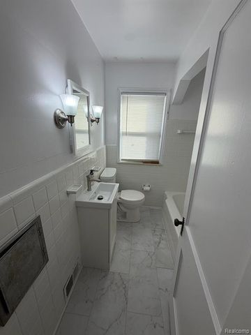 18034 Tracey Street, Detroit, MI 48235