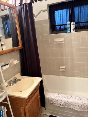 3051 Edwin 3J, Fort Lee, NJ 07024