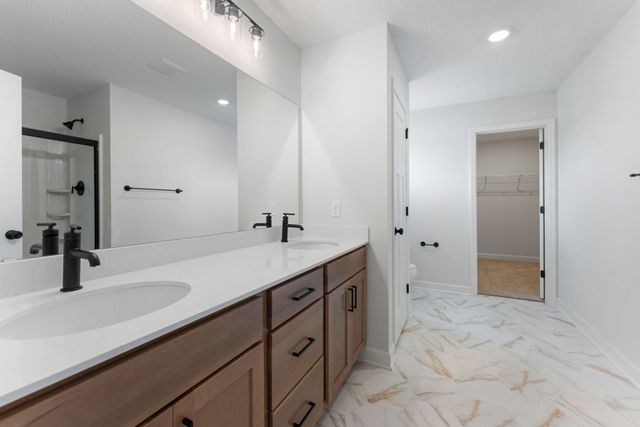 10503 Glenbrook Avenue S, Cottage Grove, MN 55016