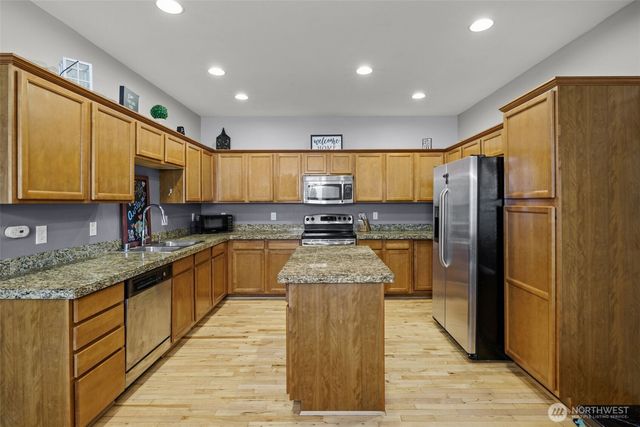 8369 21st Street NE, Lake Stevens, WA 98258