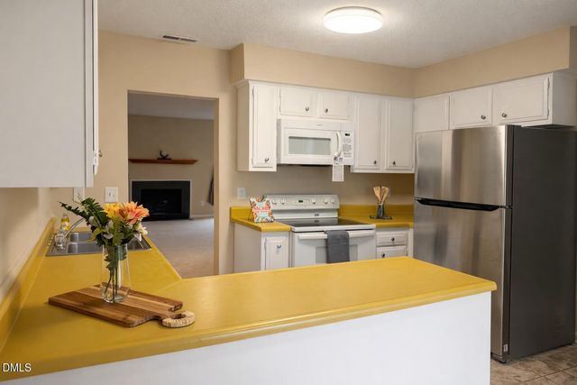 250 S Estes Drive 31, Chapel Hill, NC 27514