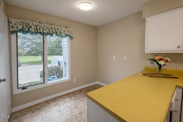 250 S Estes Drive 31, Chapel Hill, NC 27514