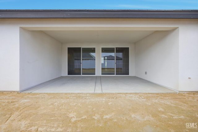 7108 Wintersweet Drive, Bakersfield, CA 93312