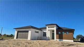 2006 Nelson RD N, Cape Coral, FL 33993