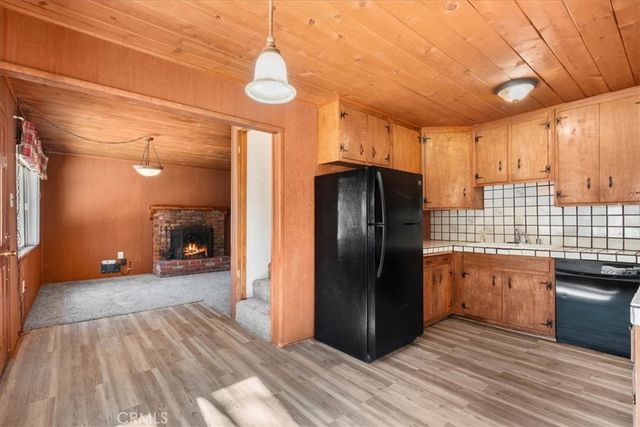 41490 Oak Street, Big Bear Lake, CA 92315