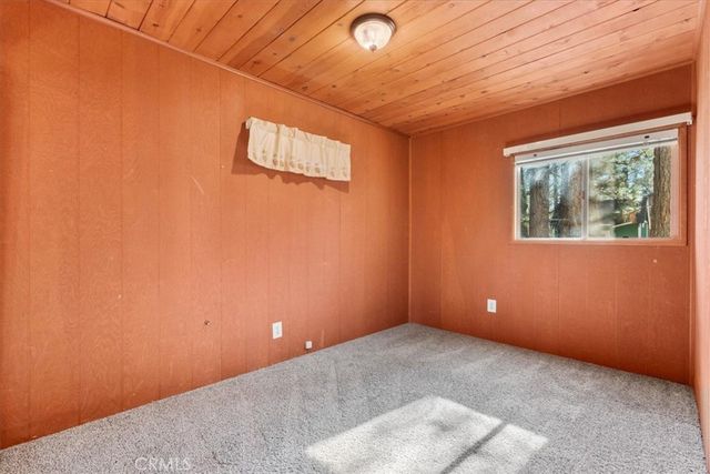 41490 Oak Street, Big Bear Lake, CA 92315
