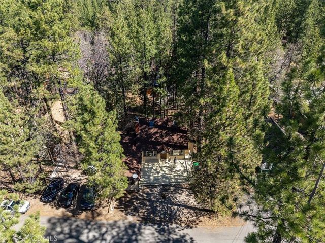 41490 Oak Street, Big Bear Lake, CA 92315