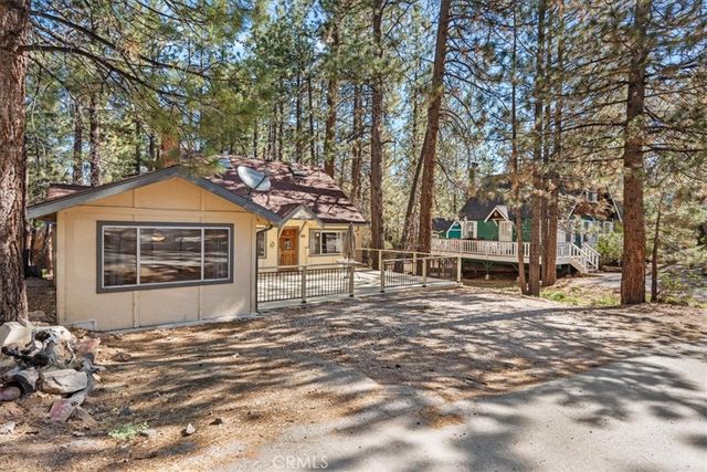 41490 Oak Street, Big Bear Lake, CA 92315