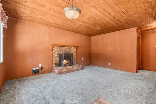 41490 Oak Street, Big Bear Lake, CA 92315