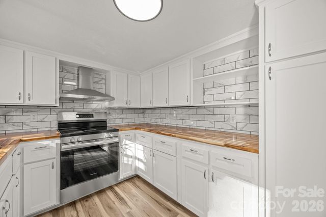 62 Mitchell Street, Canton, NC 28716