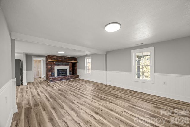 62 Mitchell Street, Canton, NC 28716