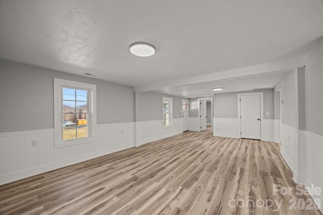 62 Mitchell Street, Canton, NC 28716