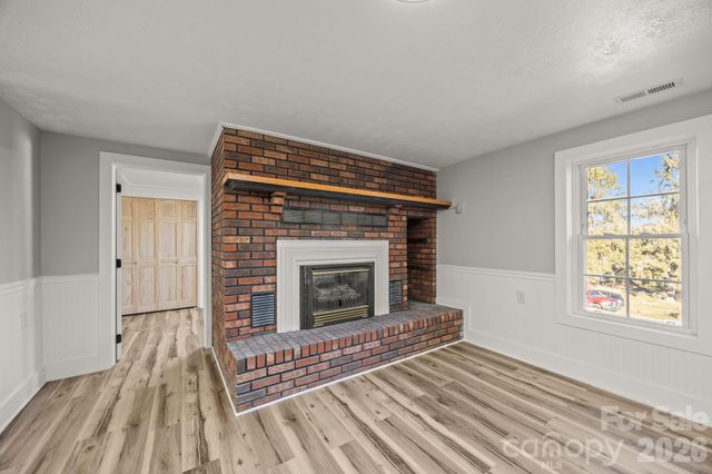 62 Mitchell Street, Canton, NC 28716