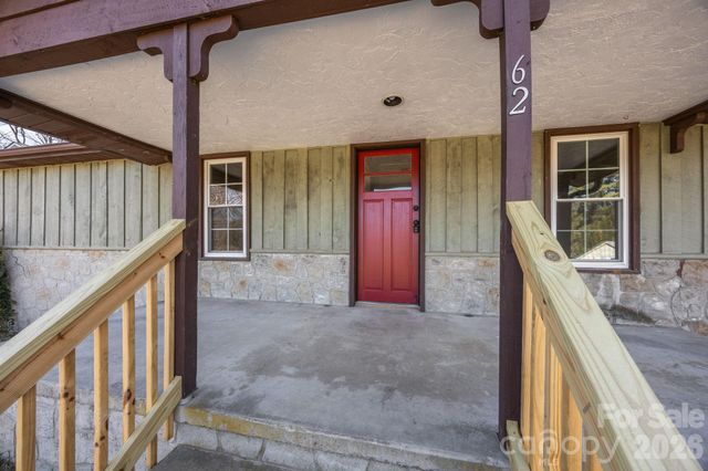 62 Mitchell Street, Canton, NC 28716