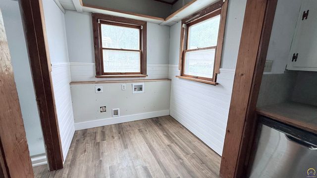 1641 SW Fillmore ST, Topeka, KS 66604