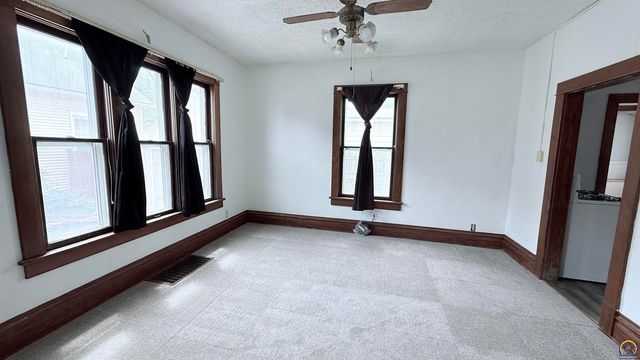 1641 SW Fillmore ST, Topeka, KS 66604