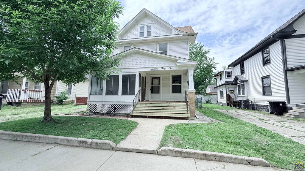 1641 SW Fillmore ST, Topeka, KS 66604