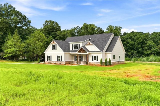 133 Twin Oaks Drive, Hampton, GA 30228