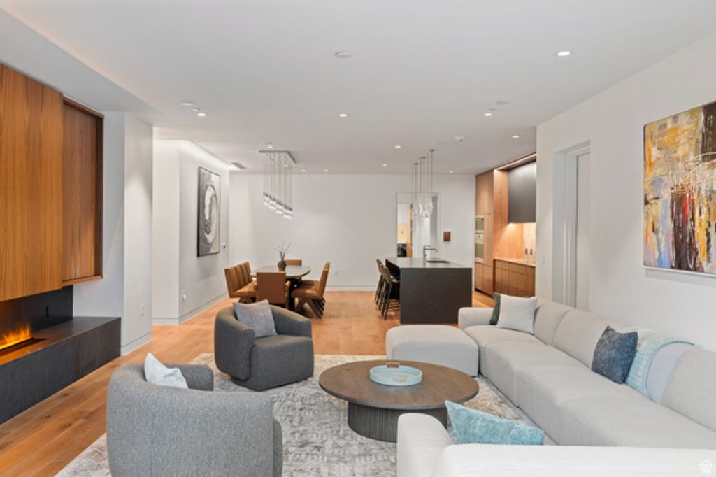 Image 9 of property listing at 3267 W DEER HOLLOW RD #2503, Park City, UT 84060