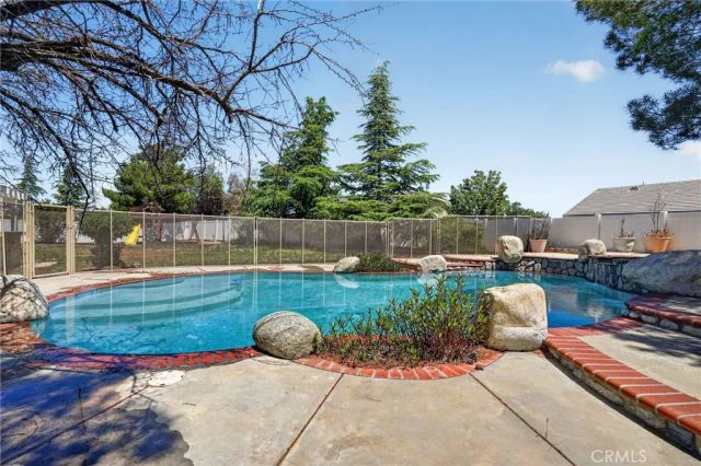 42240 Ridge View Drive, Lancaster, CA 93536