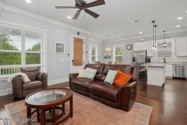 205 S Island View Avenue, Long Beach, MS 39560