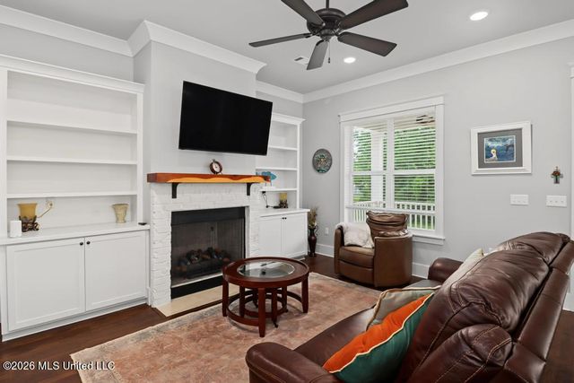 205 S Island View Avenue, Long Beach, MS 39560