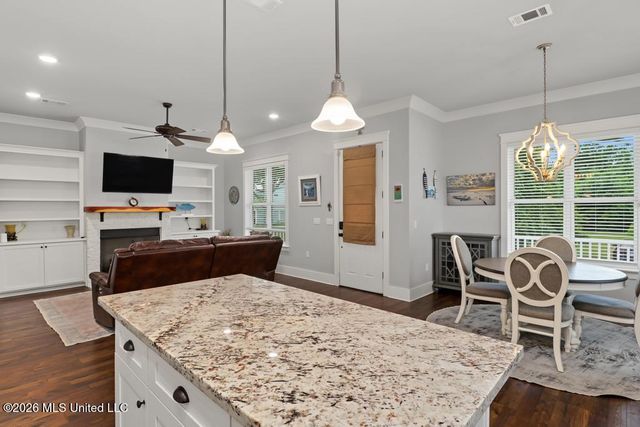205 S Island View Avenue, Long Beach, MS 39560
